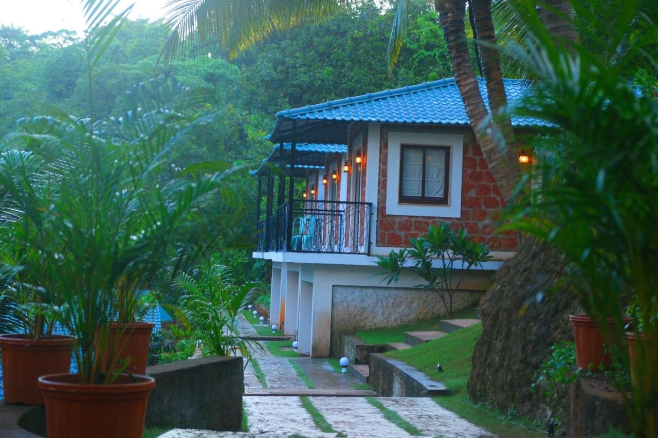 Atmani Waterfront Resort Cola Exteriér fotografie